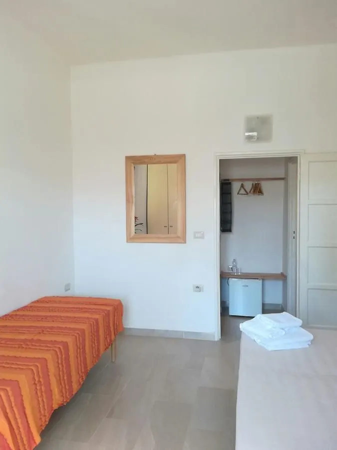Fronte Del Lido Otel Alghero Konukevi